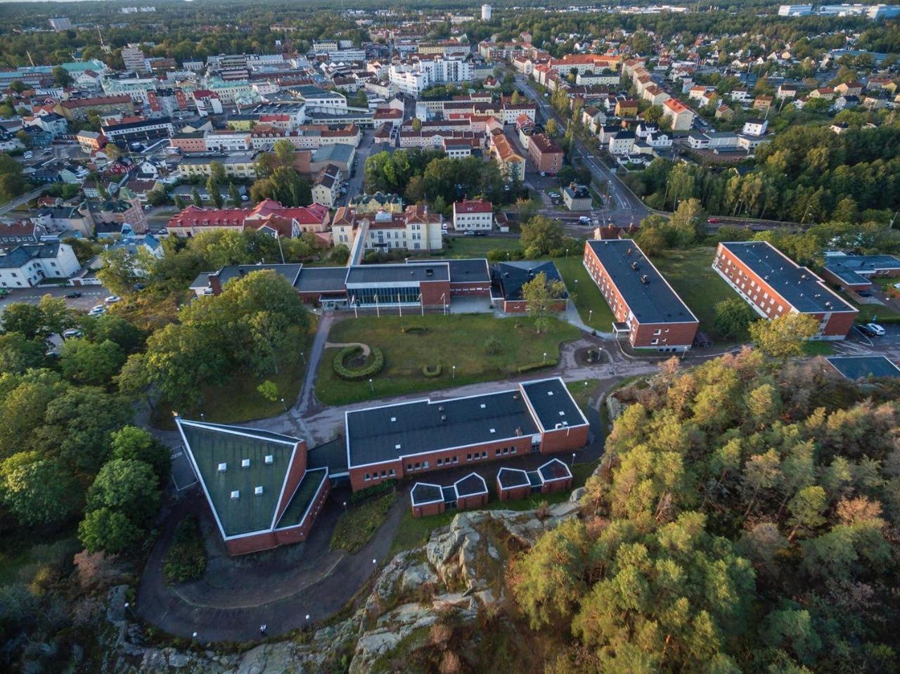 Logi Tuppen, Vandrarhem - Oskarshamns Folkhoegskola Extérieur photo