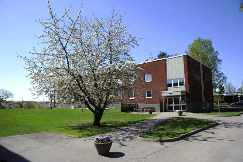 Logi Tuppen, Vandrarhem - Oskarshamns Folkhoegskola Extérieur photo